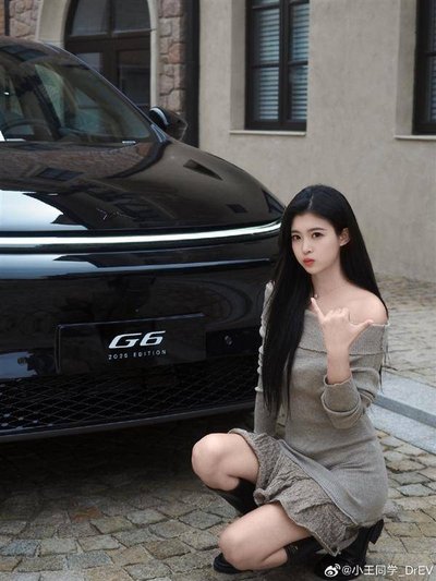 她凭什么在演艺圈一夜成名?背后有多少你不知道的“捷径”