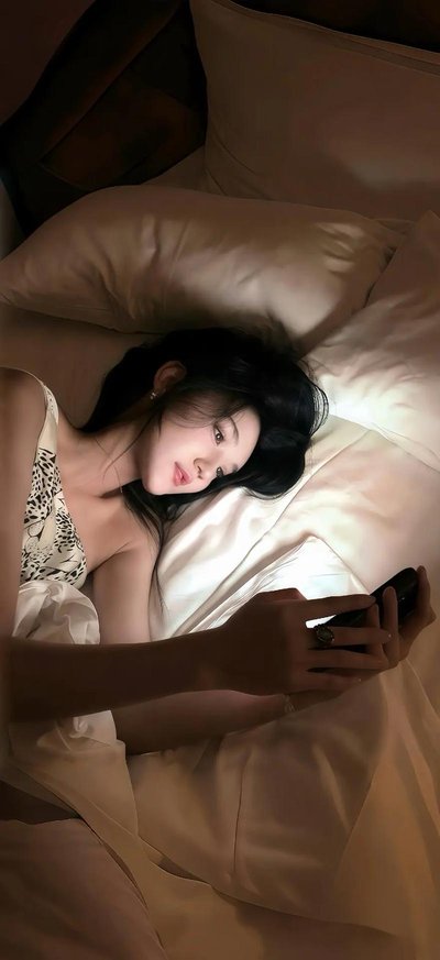 名利双收，他的成功背后是否藏着巨大的家族力量？