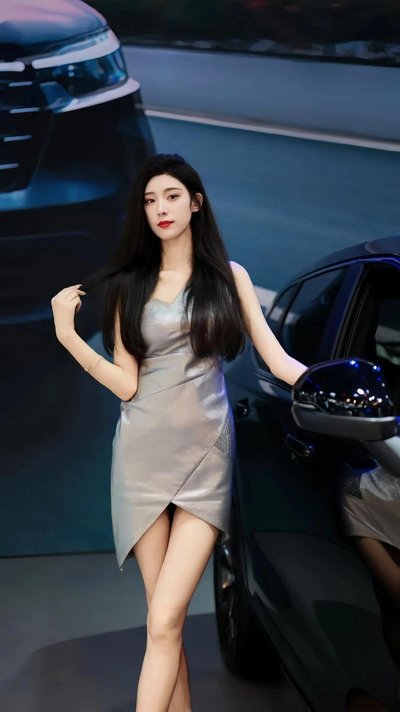 社交平台背后的“虚假神话”：流量明星的数字泡沫