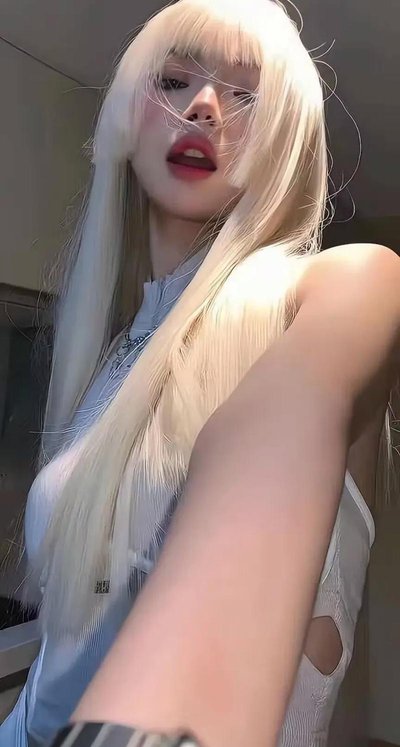 圈内暗战曝光，合作演技之争引发口水战